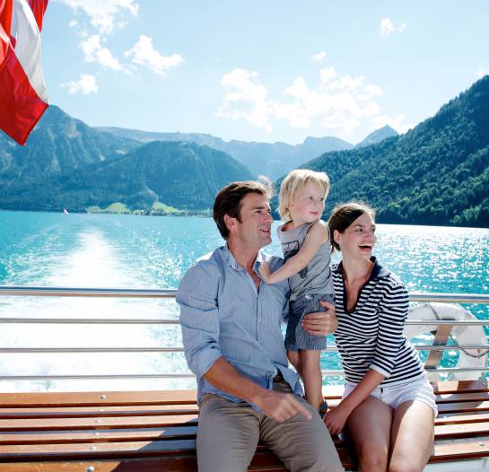 Bootsausflug auf dem Achensee mit der Familie